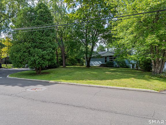 2nd image of 102 Glen Ridge Road
