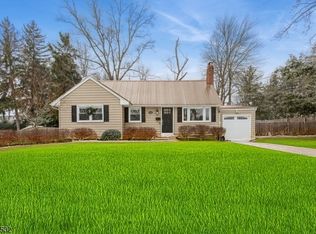 1961 Grenville Rd, Scotch Plains, NJ 07076