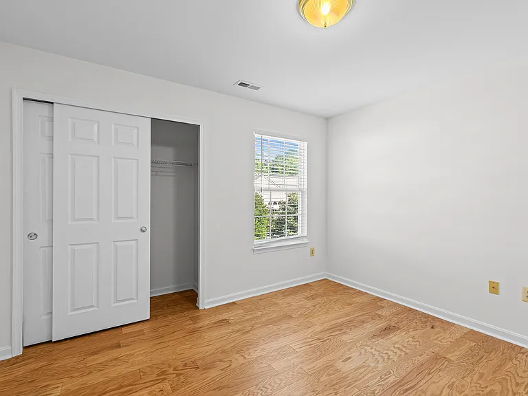 11318 Savannah Dr — Photo 27