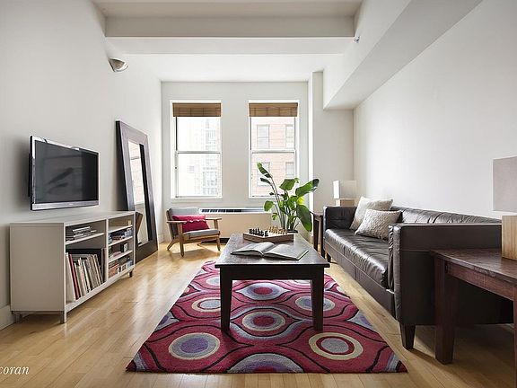 4th image of 270 Broadway #9C