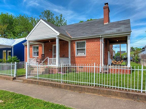 3rd image of 3022 Grayland Ave
