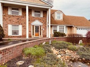 37 Comerford St, Pt Jefferson Station, NY 11776