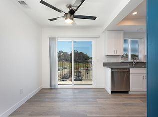560 Copper Dr, Vista, CA 92083
