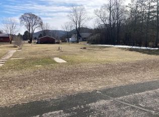 105 S 7th St #5-3-4, Avoca, WI 53506