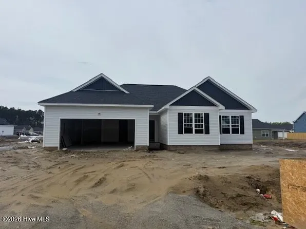 824 Hidden Bridge Drive, Jacksonville, NC 28546