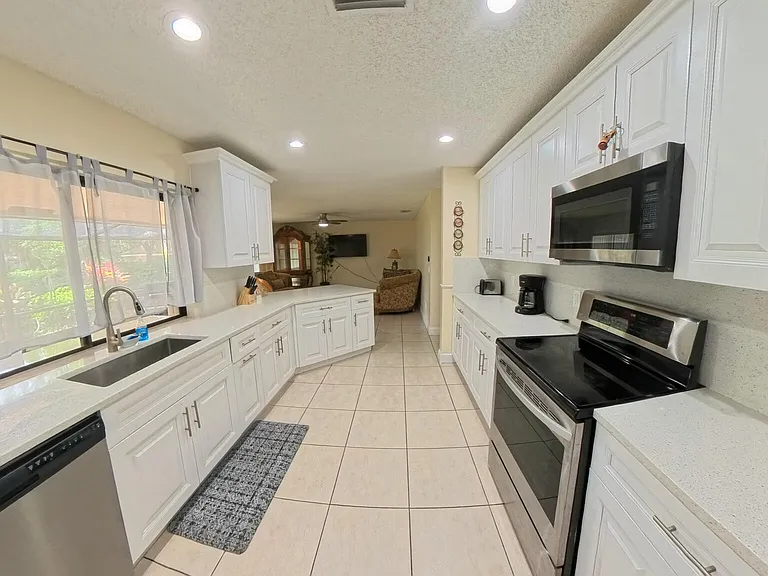 13484 Jonquil Ct — Photo 22