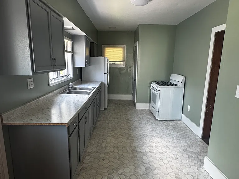 321 Primrose Ave #1 — Photo 2