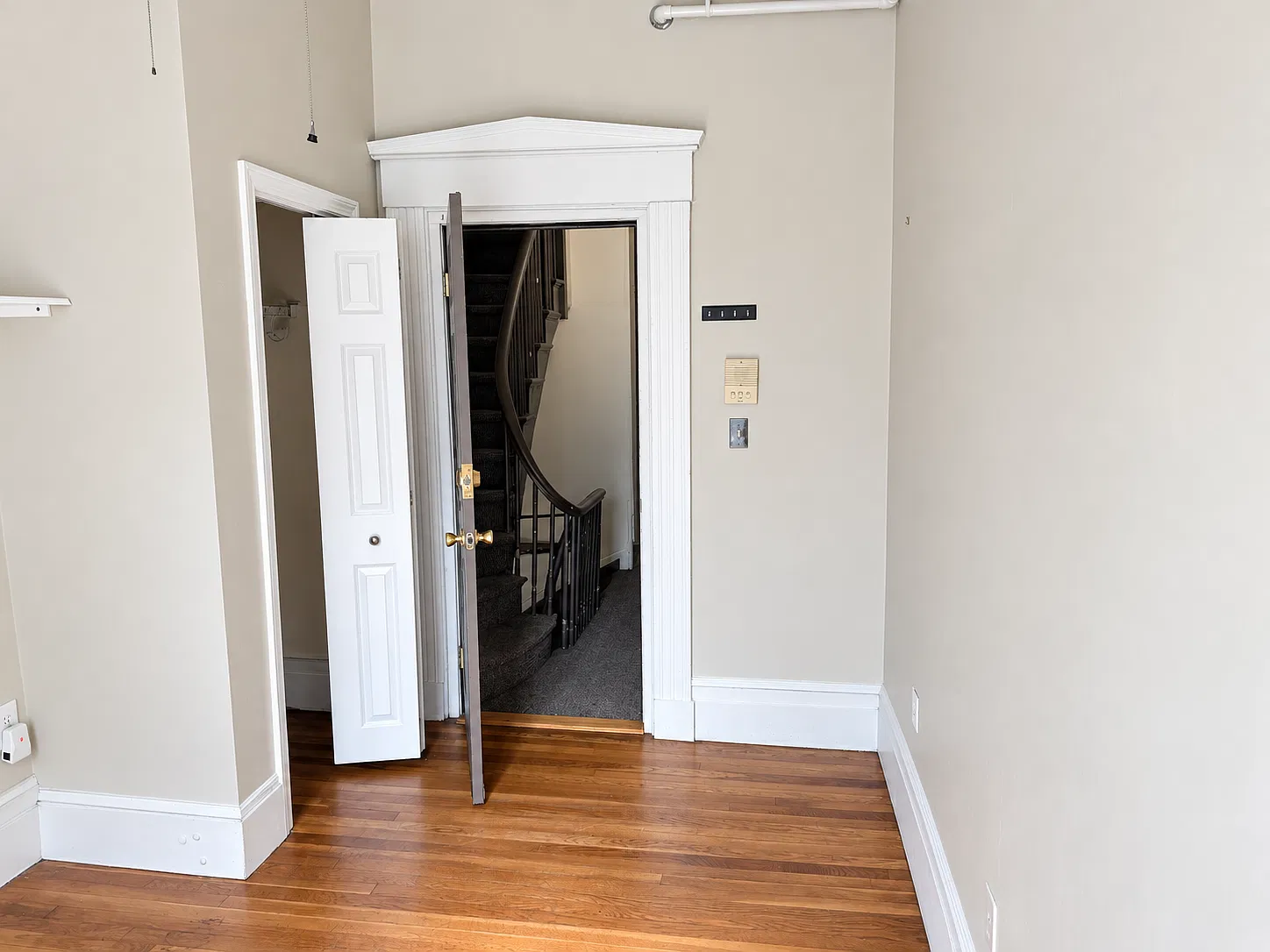 Studio, 574 sqft, $1,200 — Photo 3