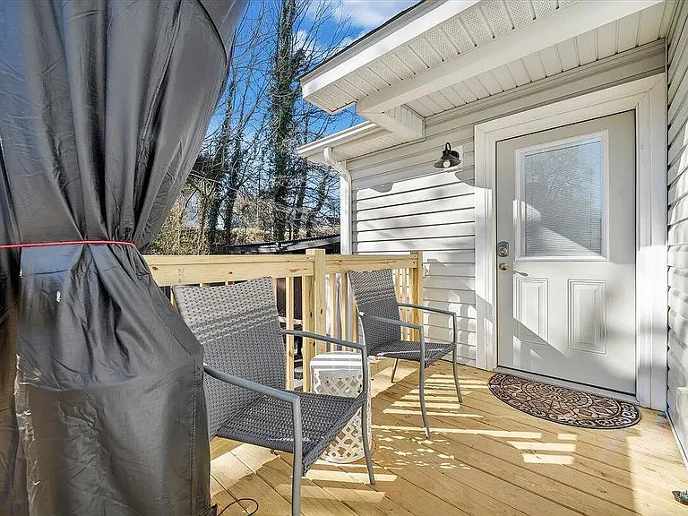 412 Fairfax Ave NW — Photo 27