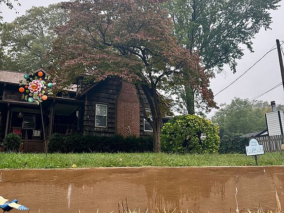 2nd image of 1920 Angelo St #D