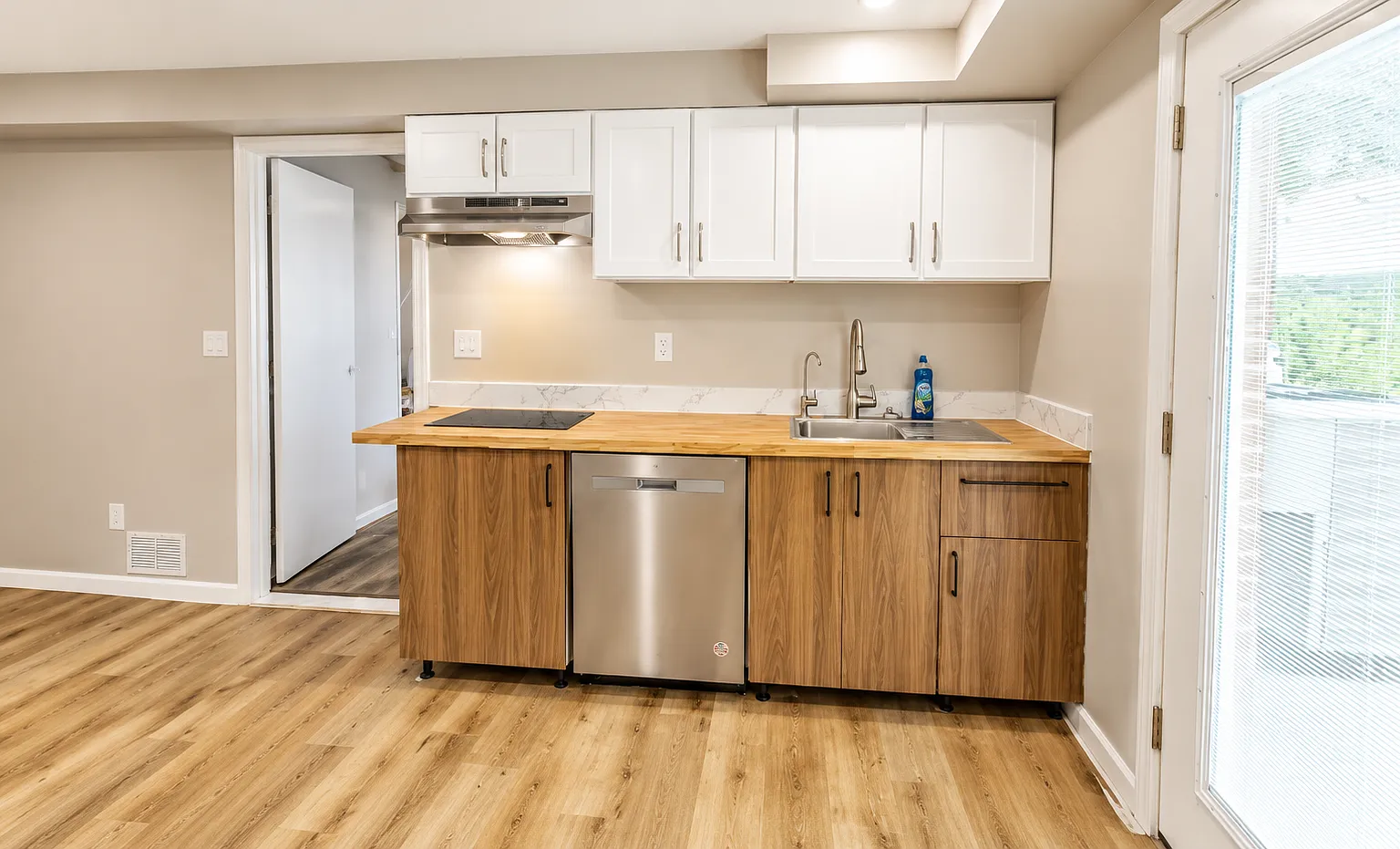 Studio, 600 sqft, $800 — Photo 2