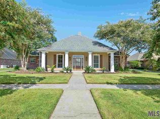 3254 White Shadows Dr, Baton Rouge, LA 70816