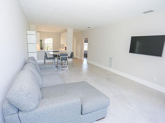 3rd image of 3235 Cypress Glen Way APT 303