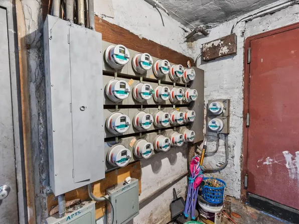 560 East 189th Street image 12 of 14