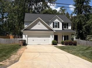 101 Pineburr Rd, Greensboro, NC 27455