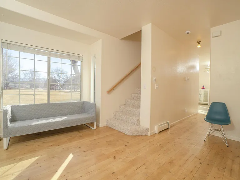 2507 Orchard Ave — Photo 3