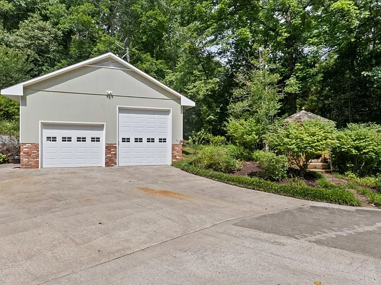 1050 Illahee Rd — Photo 24