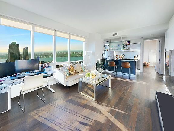 4th image of 350 W 42nd St APT 56H