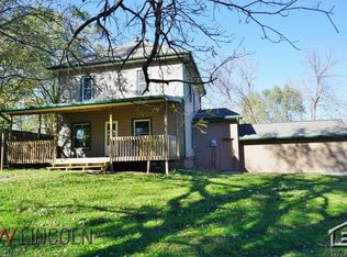 900 A St, Palmyra, NE 68418
