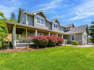 1898 NW Sunview Pl, Grants Pass, OR, 97526