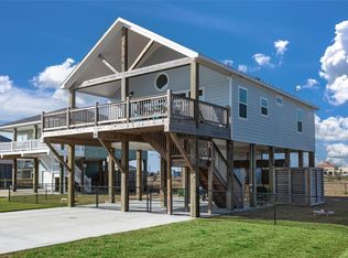 2285 E Lobster St, Crystal Beach, TX 77650