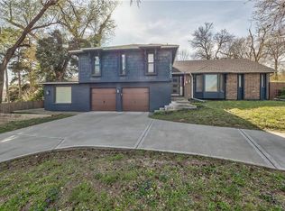 8940 Nall Ave, Overland Park, KS 66207