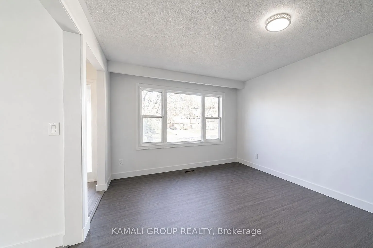 3 bed, $2,200 — Photo 4