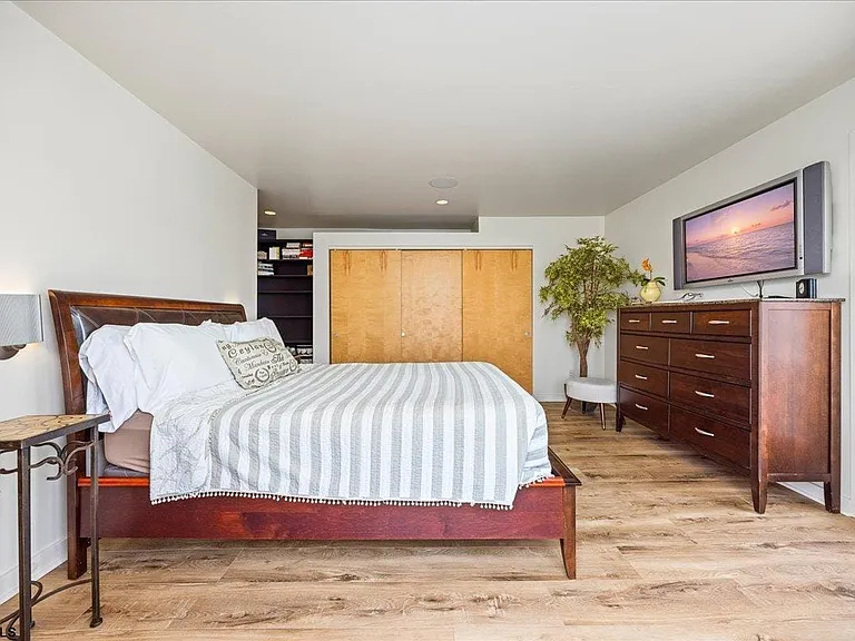 7701 Atlantic Ave #33A — Photo 33