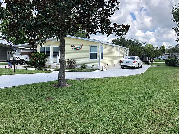 2nd image of 108 Captains Cove Cir
