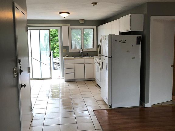 2nd image of 50 Lancashire St Floor 2