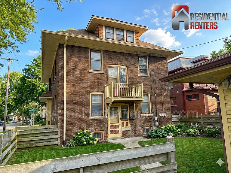3002 N Frederick Ave — Photo 9
