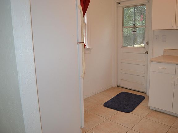 3rd image of 680 Kingston Ave