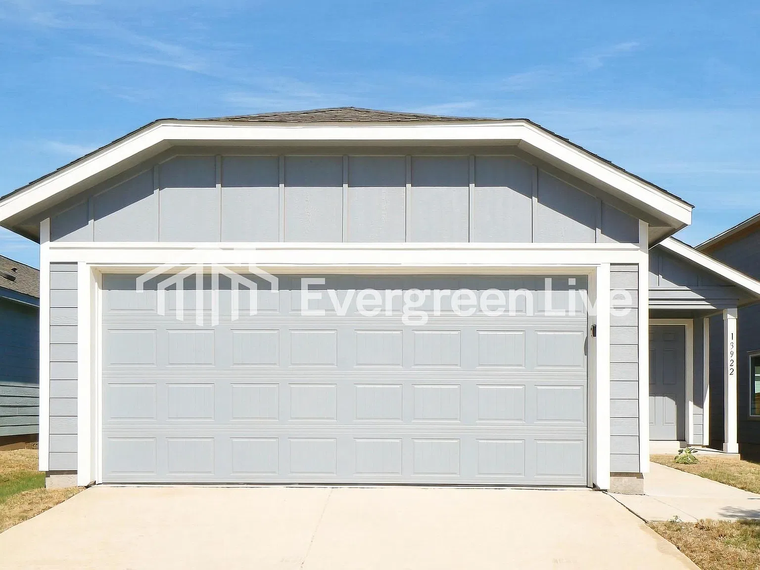 4 bed, 2.0 bath, 1575 sqft, $1,595 — Photo 1