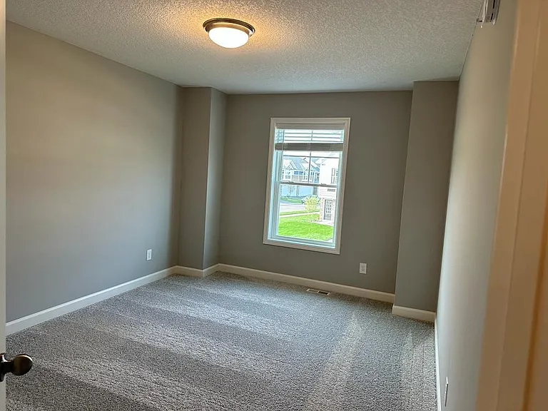 11012 Zest St NE — Photo 9
