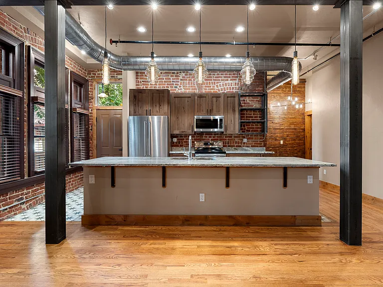 1128 N Grant St #101 — Photo 3