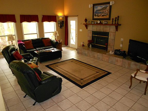 5th image of 150 Kathy Ln