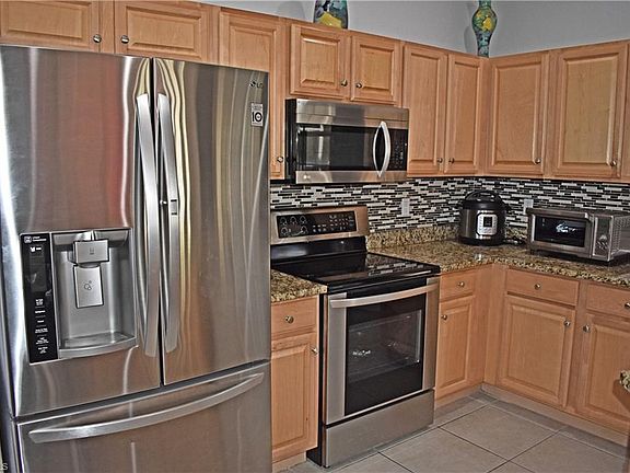3rd image of 1017 Alido Ave