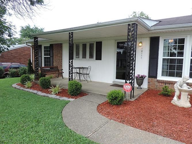 10111 McNeely Lake Dr, Louisville, KY 40229 Zillow