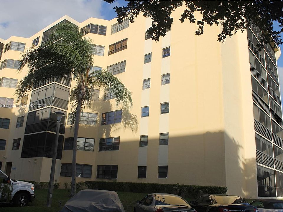 1st image of 20840 San Simeon Way APT 608