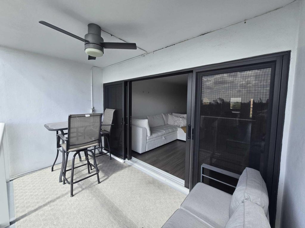 1401 N Riverside Drive #805, photo 6