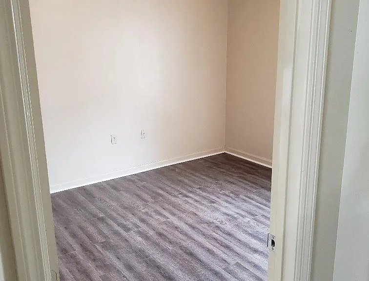 230 Lanier Dr #215 — Photo 27