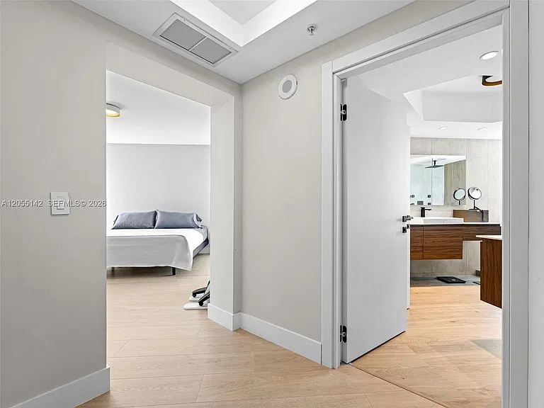 19400 Turnberry Way #1911 — Photo 25