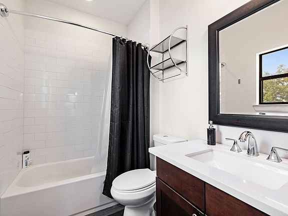 Guest Bath 3rd floor