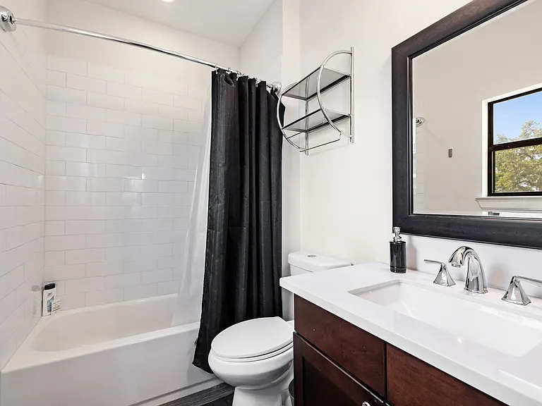 Guest Bath 3rd floor