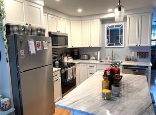 15 Third School St, Bristol, RI 02809