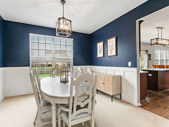 5th image of 4951 Thistle Ln