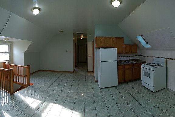 4th image of 5811 W Corcoran Pl #3