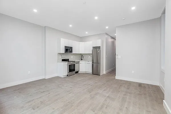 Rented by Owner | media 12