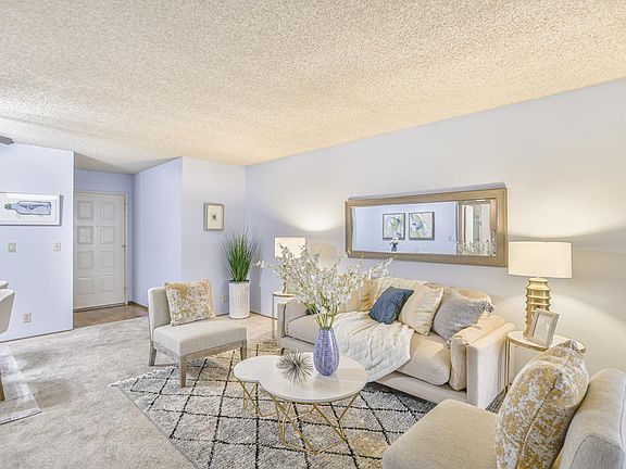 4th image of 2201 Monroe St APT 1203