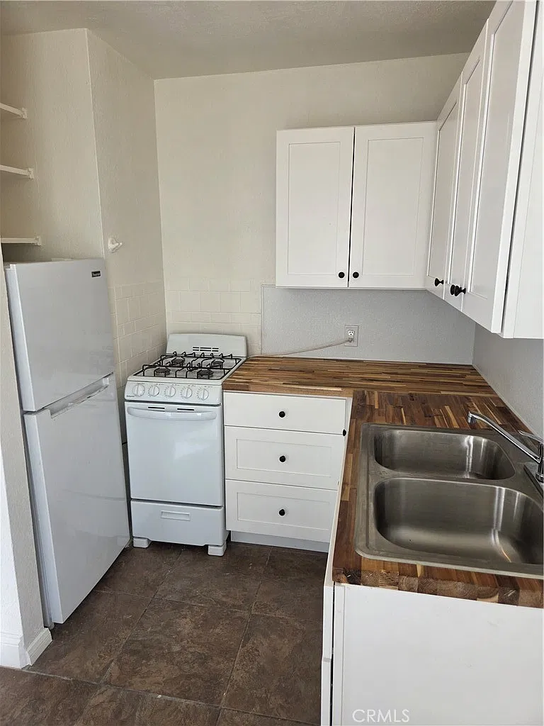 1 bed, 897 sqft, $2,300 — Photo 4